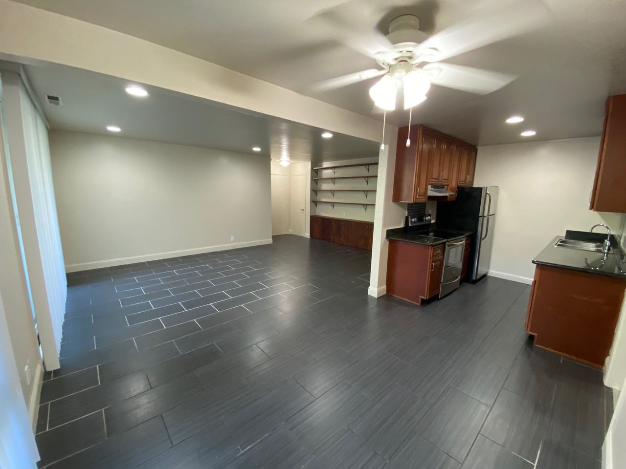 350 Perkins St #208 - Photo 5 of 23