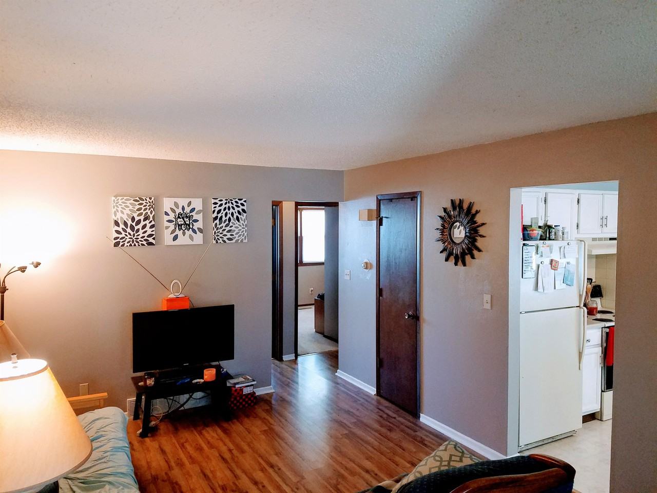 426 Jeffrey Ln #426 - Photo 2 of 24