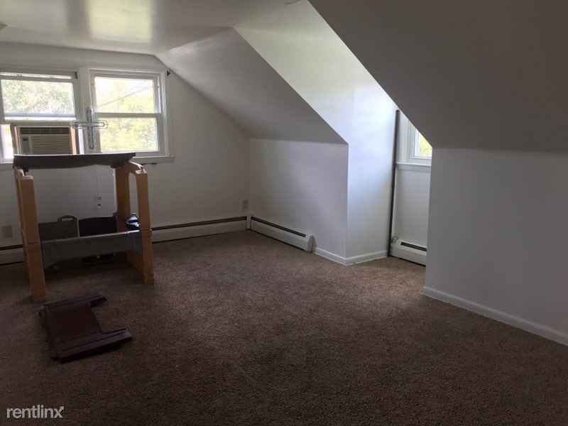 15 California Ave - Photo 2 of 7