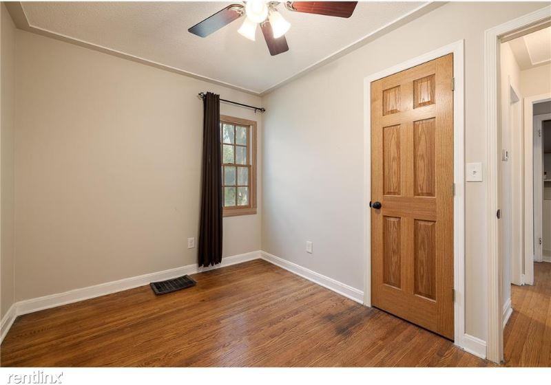 3623 3rd St Ne - Photo 3 of 20