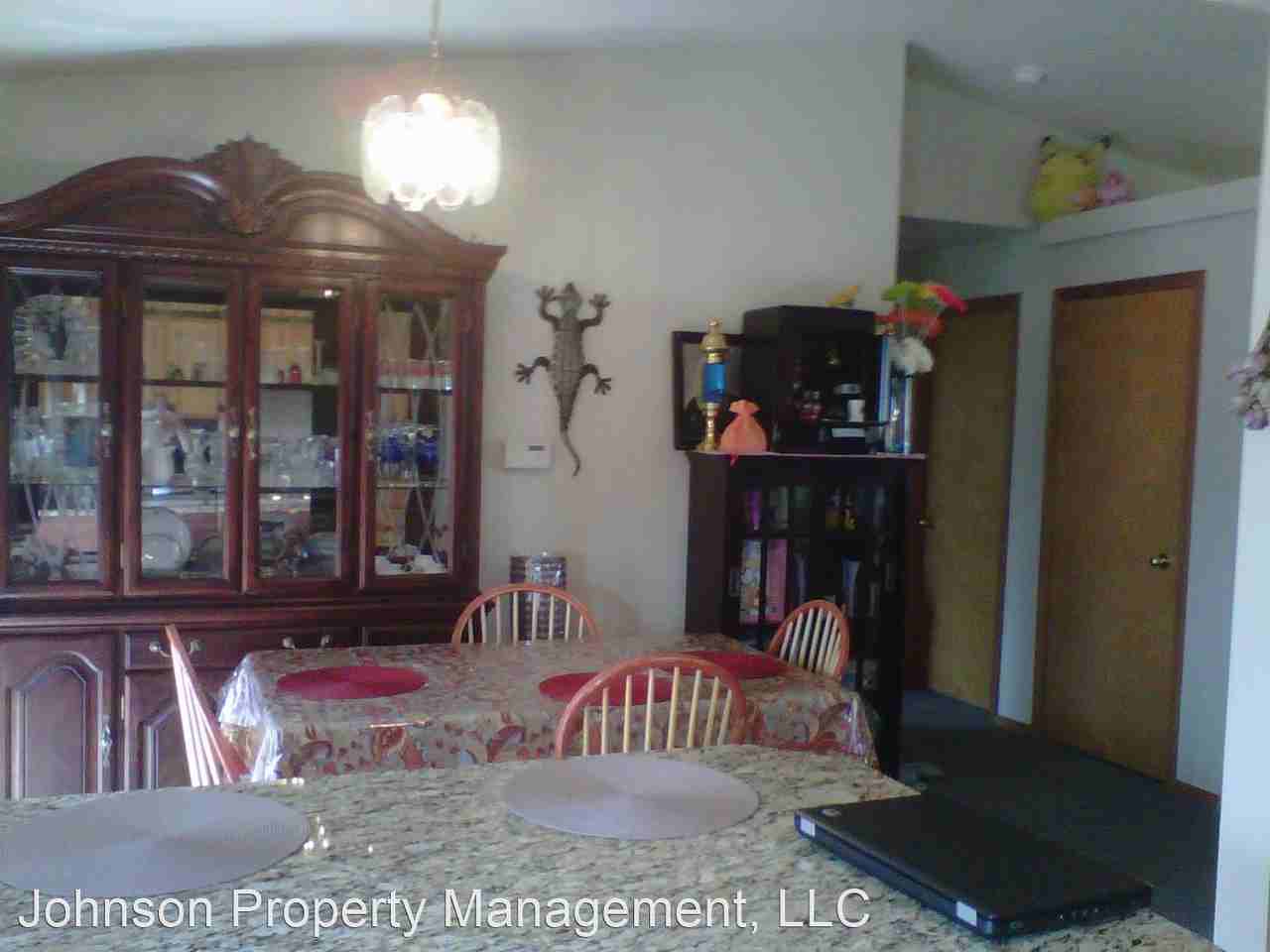 728 E Kathy Lee Ave - Photo 3 of 9