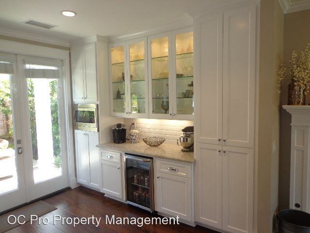 11802 Weatherby Rd - Photo 3 of 19