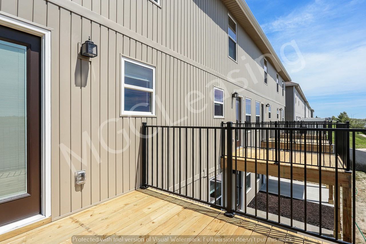 9328-9334 N Main St - Photo 2 of 24