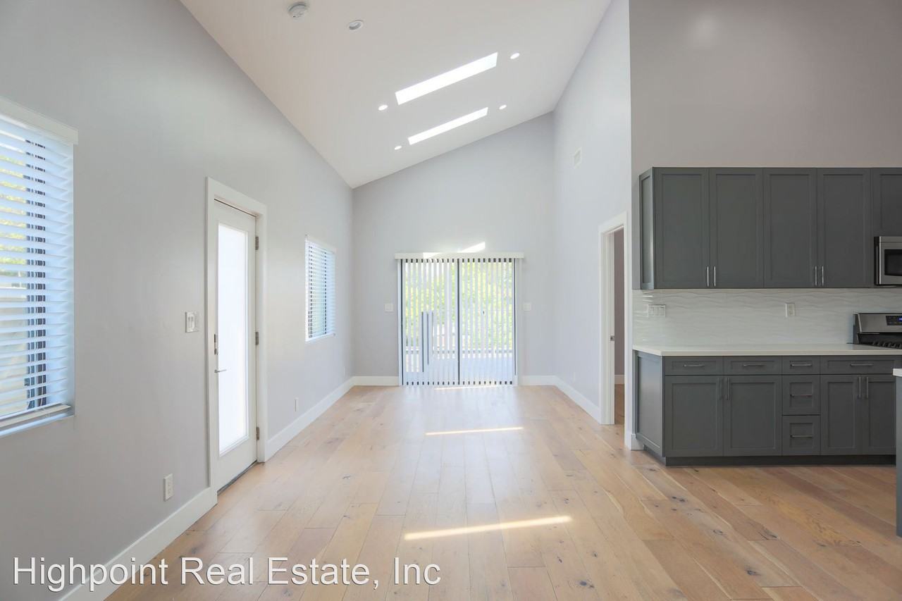 563 N Hoover St. - Photo 3 of 24