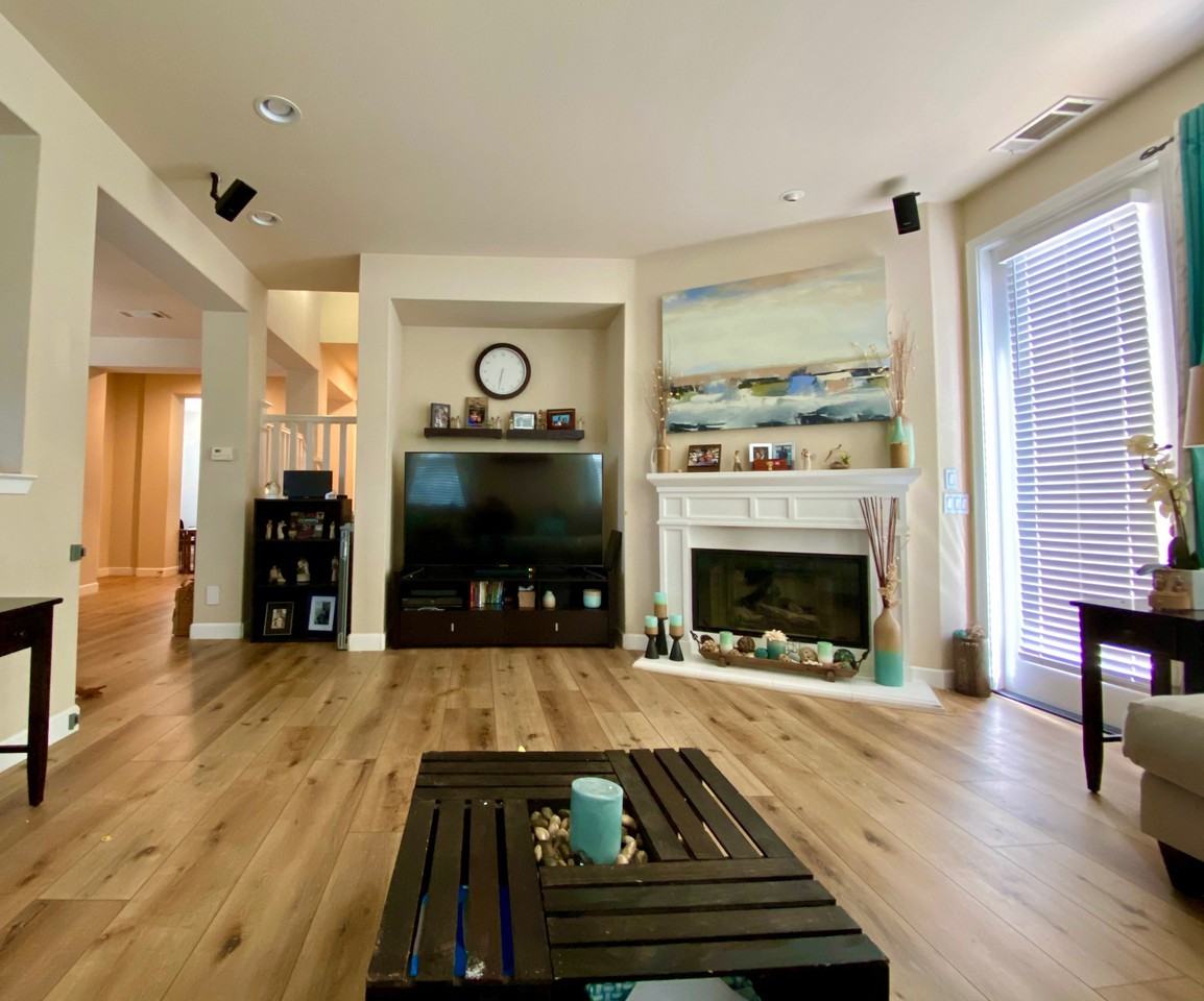 1653 Chianti Ln - Photo 2 of 11