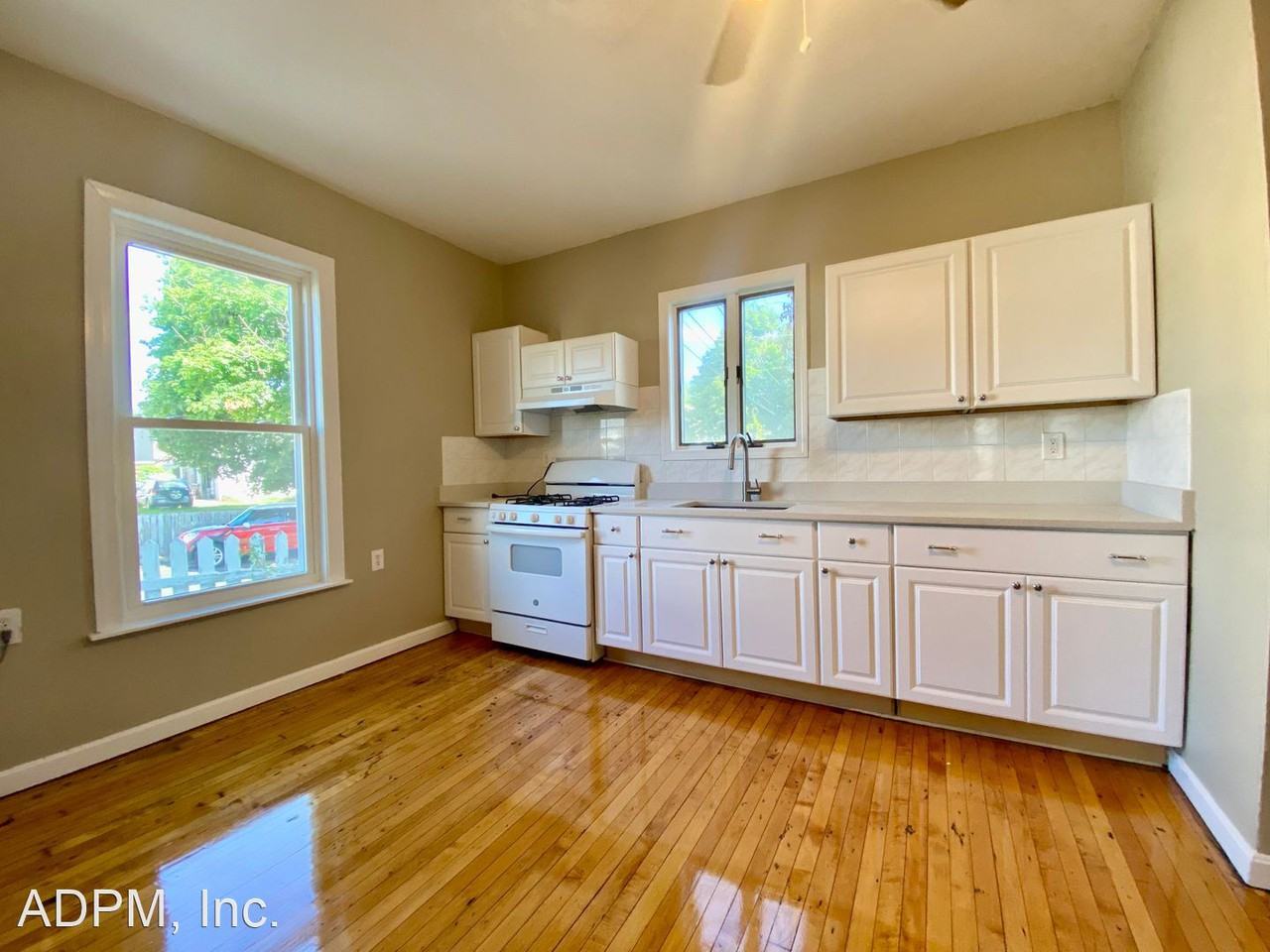 40 Tremont St 1 Peabody Ma 01960 2 Bedroom House For Rent For 2 400 Month Zumper