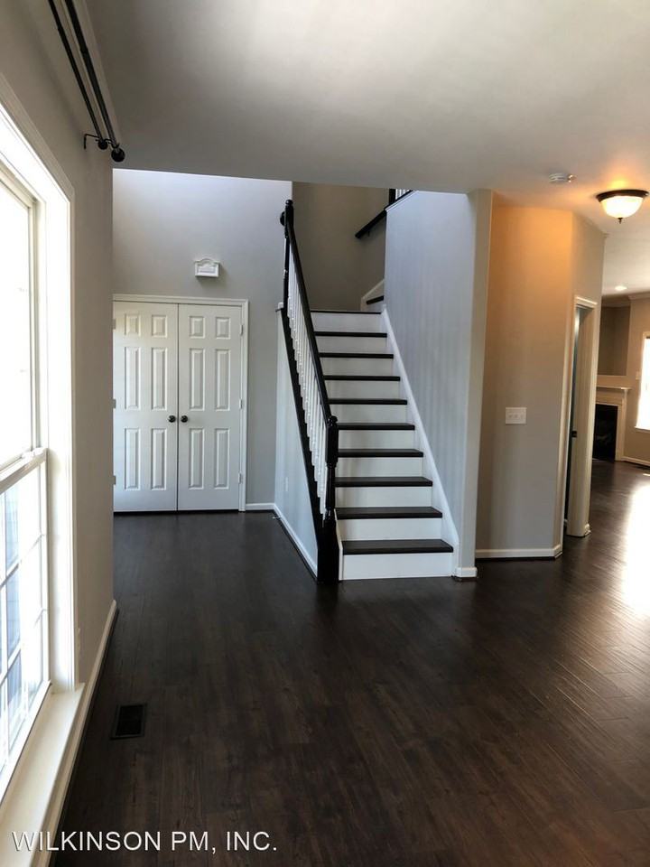 3 Tavern Rd - Photo 3 of 19