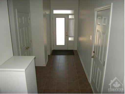 211 Bradwell Way - Photo 3 of 14