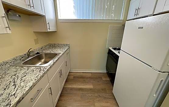 192 Summit View Ct - Photo 3 of 19