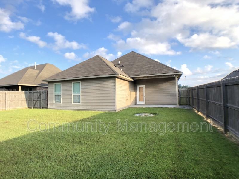 13838 Ponderosa Dr - Photo 4 of 17