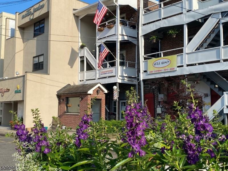 16 N Ave W - Photo 2 of 14