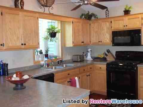 129 Dakota Ave - Photo 2 of 15