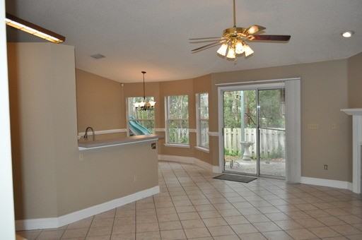 7810 Morgan Hill Ct - Photo 3 of 18