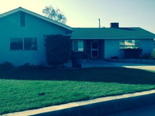 1913 5th St - Photo 2 of 9