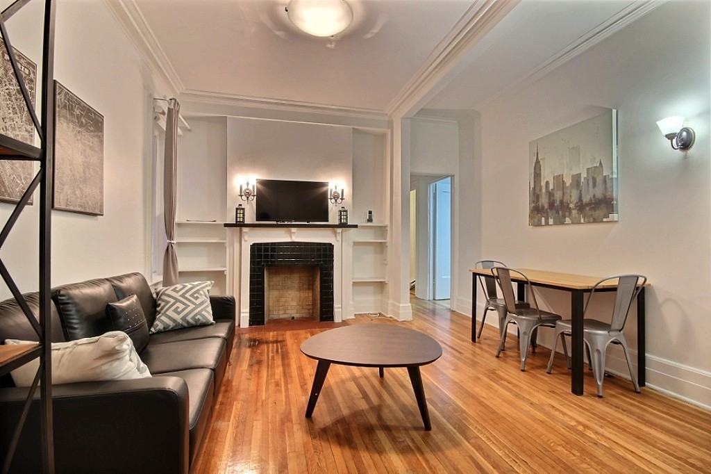 3660 Rue Lorne Crescent - Photo 3 of 50