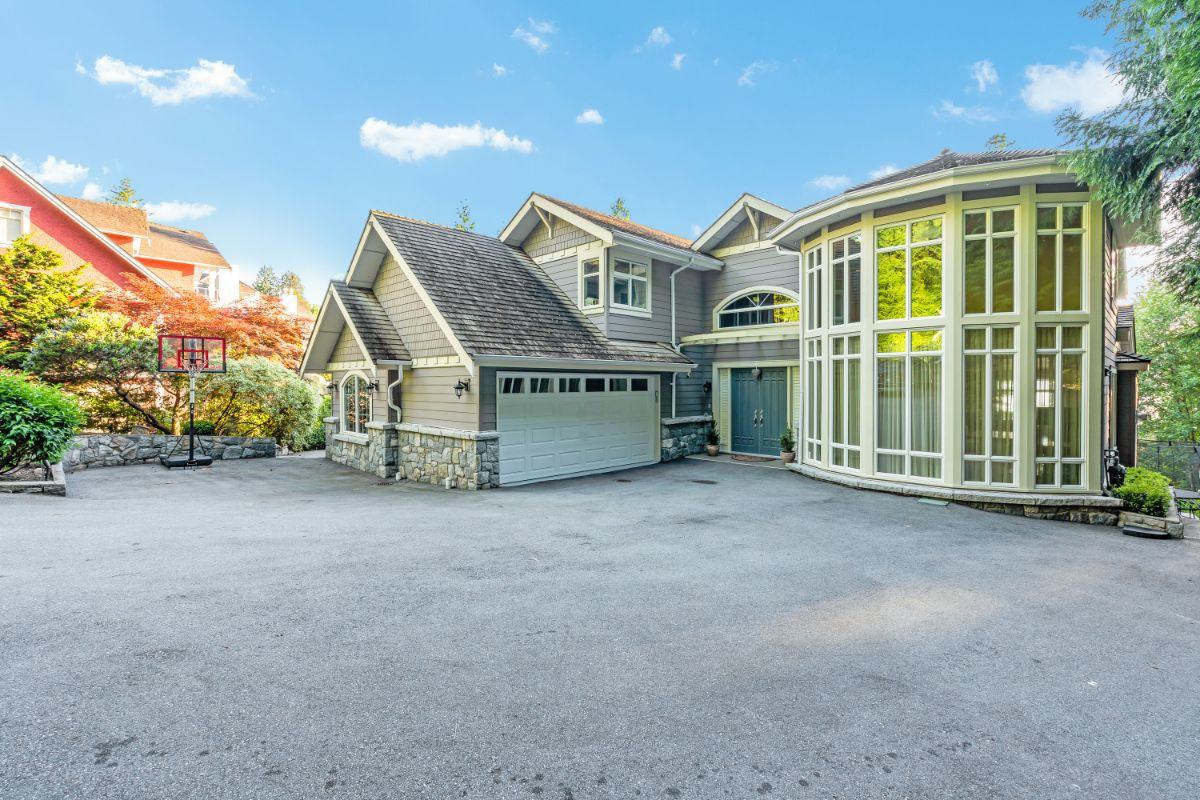 5450 Marine Drive - Photo 2 of 25