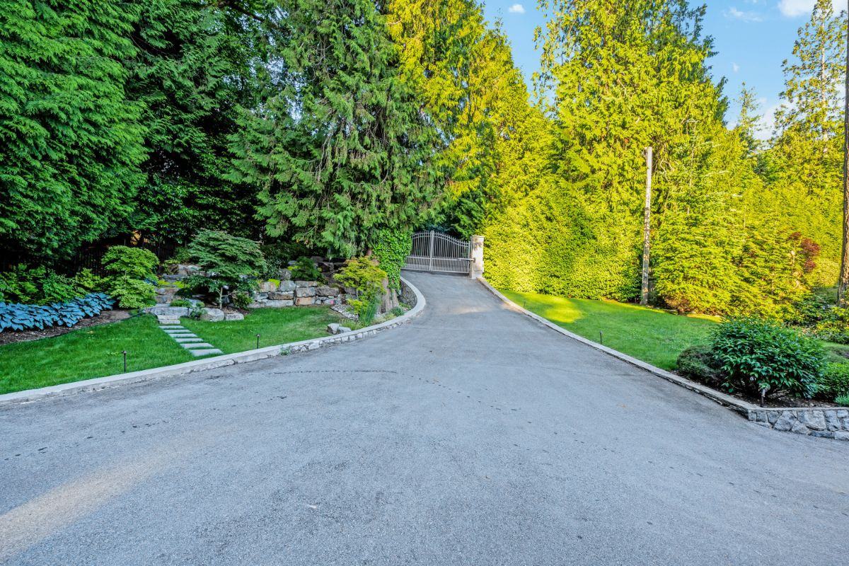 5450 Marine Drive - Photo 3 of 25