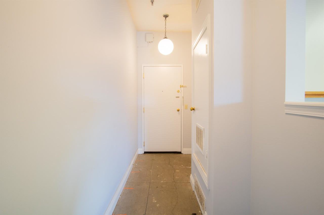 509 Delaware StreetUnit 502 #509-502 - Photo 3 of 26