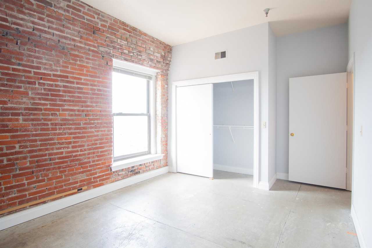509 Delaware StreetUnit 502 #509-502 - Photo 6 of 26