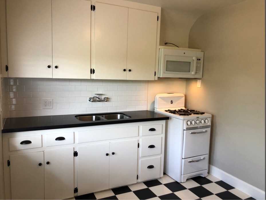 150 N Berkeley Ave #B - Photo 4 of 33
