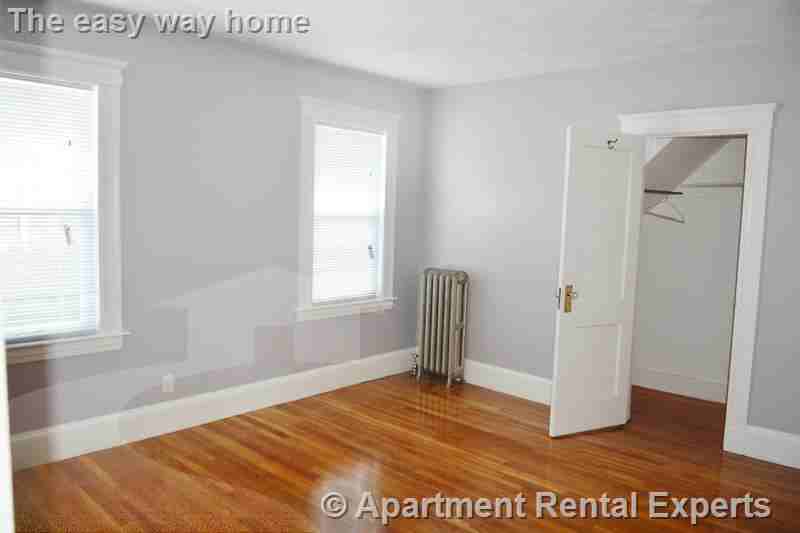 169 Harvard St - Photo 6 of 13