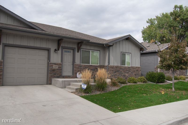 1507 Snowy Range Ct