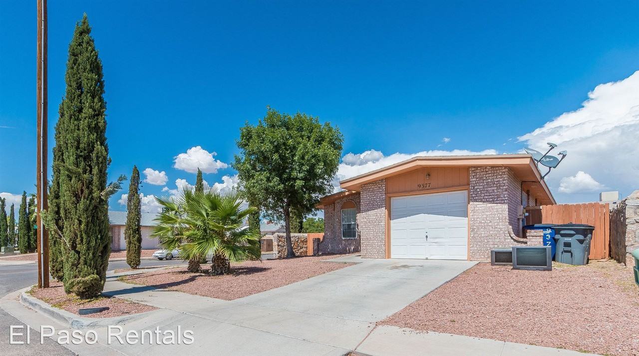 9377 Richardson Dr - Photo 3 of 19