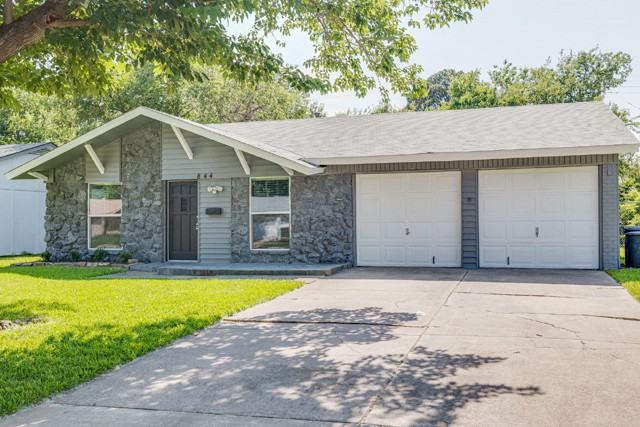 844 Lovers Ln - Photo 3 of 23