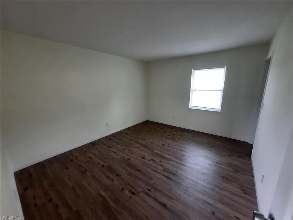 198 Charlotte Ave - Photo 4 of 14