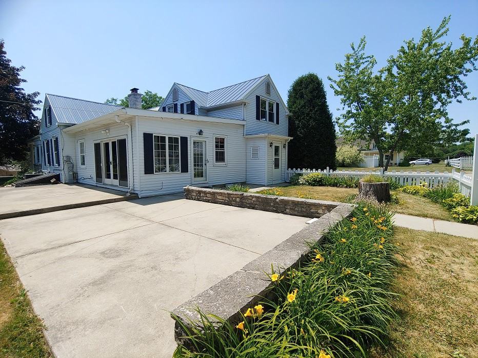 N52W35634 W Lake Dr - Photo 3 of 26