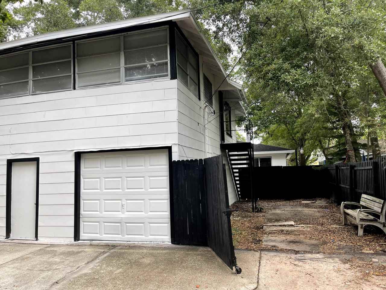 2134 1/2 8th Ave N - Photo 3 of 11