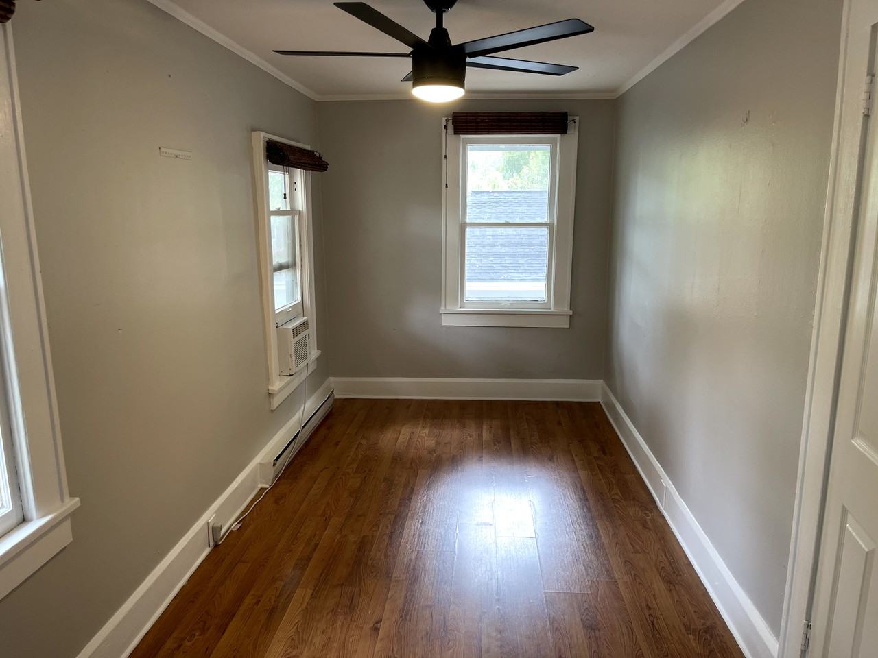 2134 1/2 8th Ave N - Photo 5 of 11