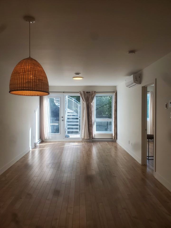 2537 Rue Joliette - Photo 2 of 5