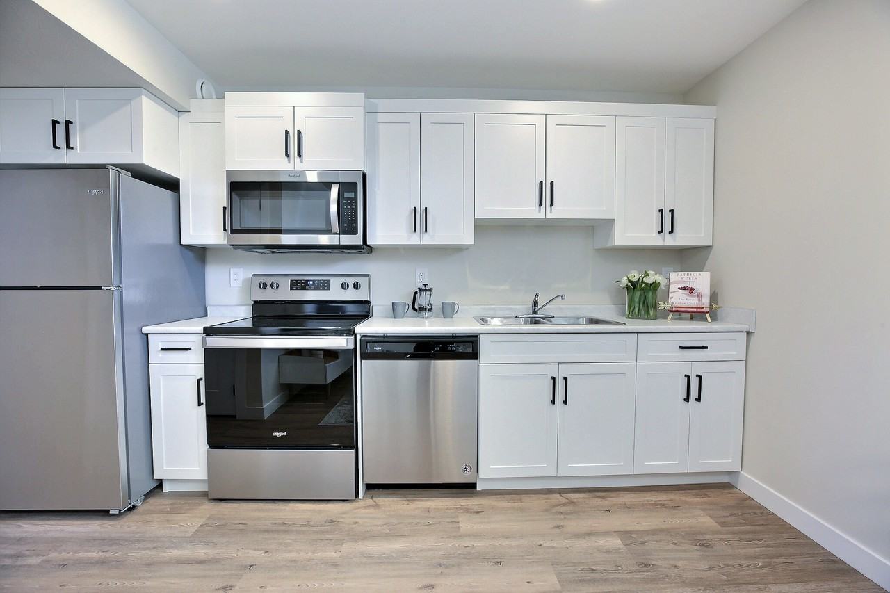 Chuka Townhomes West Apartments For Rent Rentals 3194 3042 3194 Chuka Blvd Regina Sk S4v 3s1 Zumper