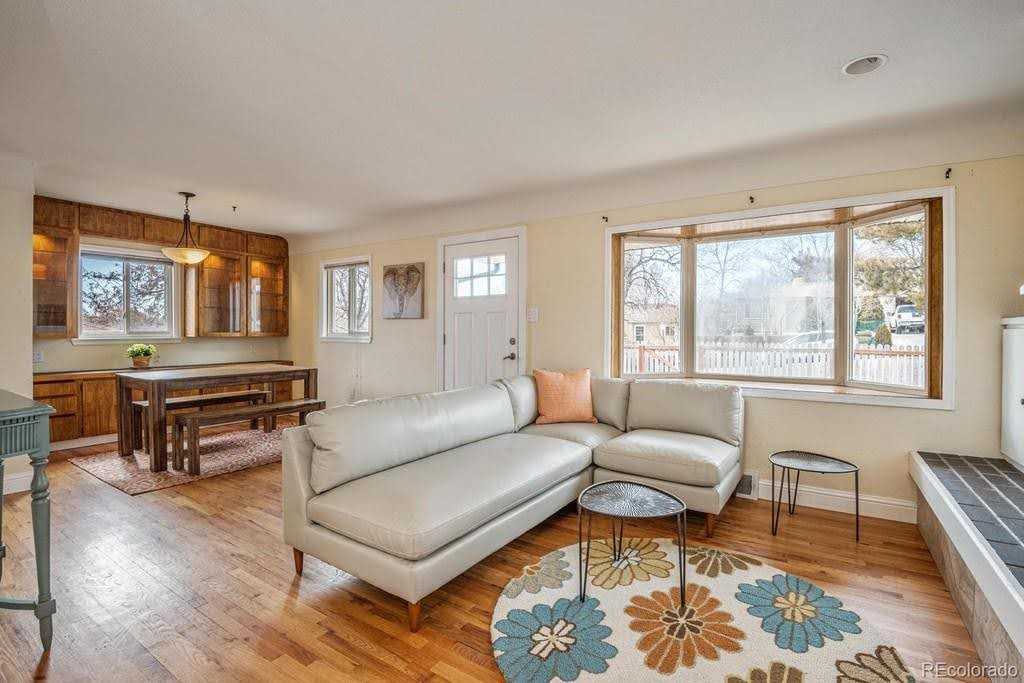 52 South Winona Court - Photo 2 of 11