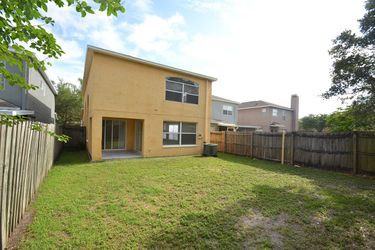 733 Burlwood St - Photo 2 of 3