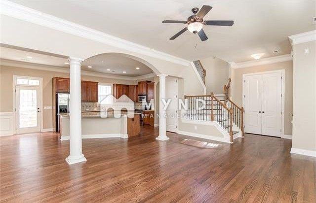 807 Herrin Ave - Photo 2 of 5