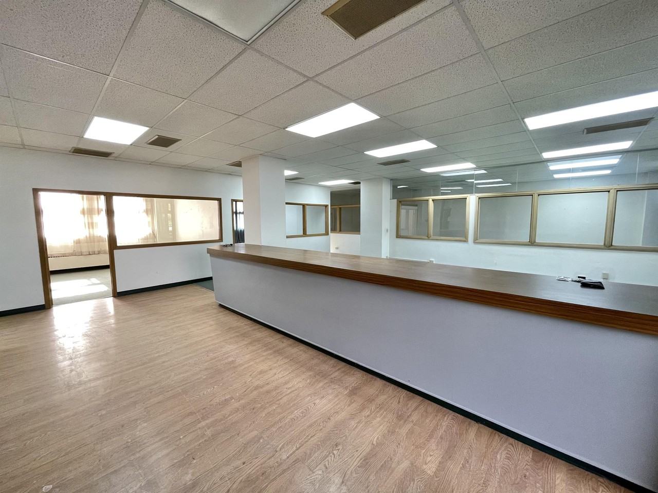 305 18th Street #305-18thST - Photo 3 of 10