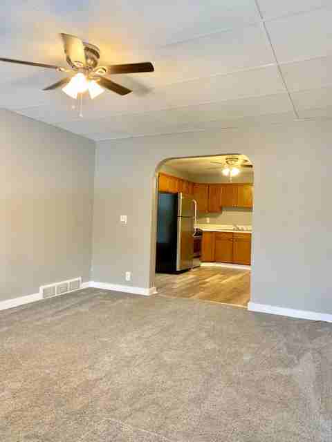 114 Huetter Ave - Photo 2 of 29