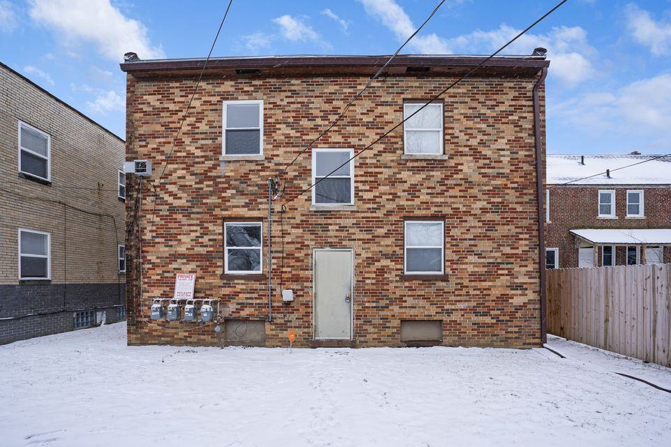 1466 Forest St #B - Photo 7 of 8