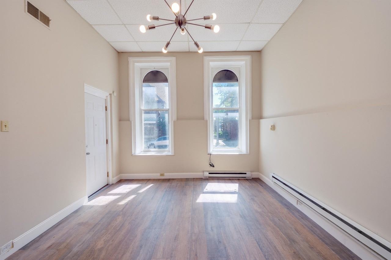 330 North 5th Street - 1 #1 - Photo 3 of 20