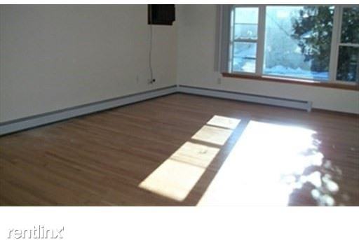 39 39 Rogers St 39 - Photo 2 of 8