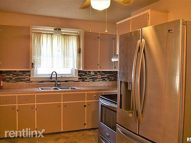 611 Caldwell St - Photo 2 of 5