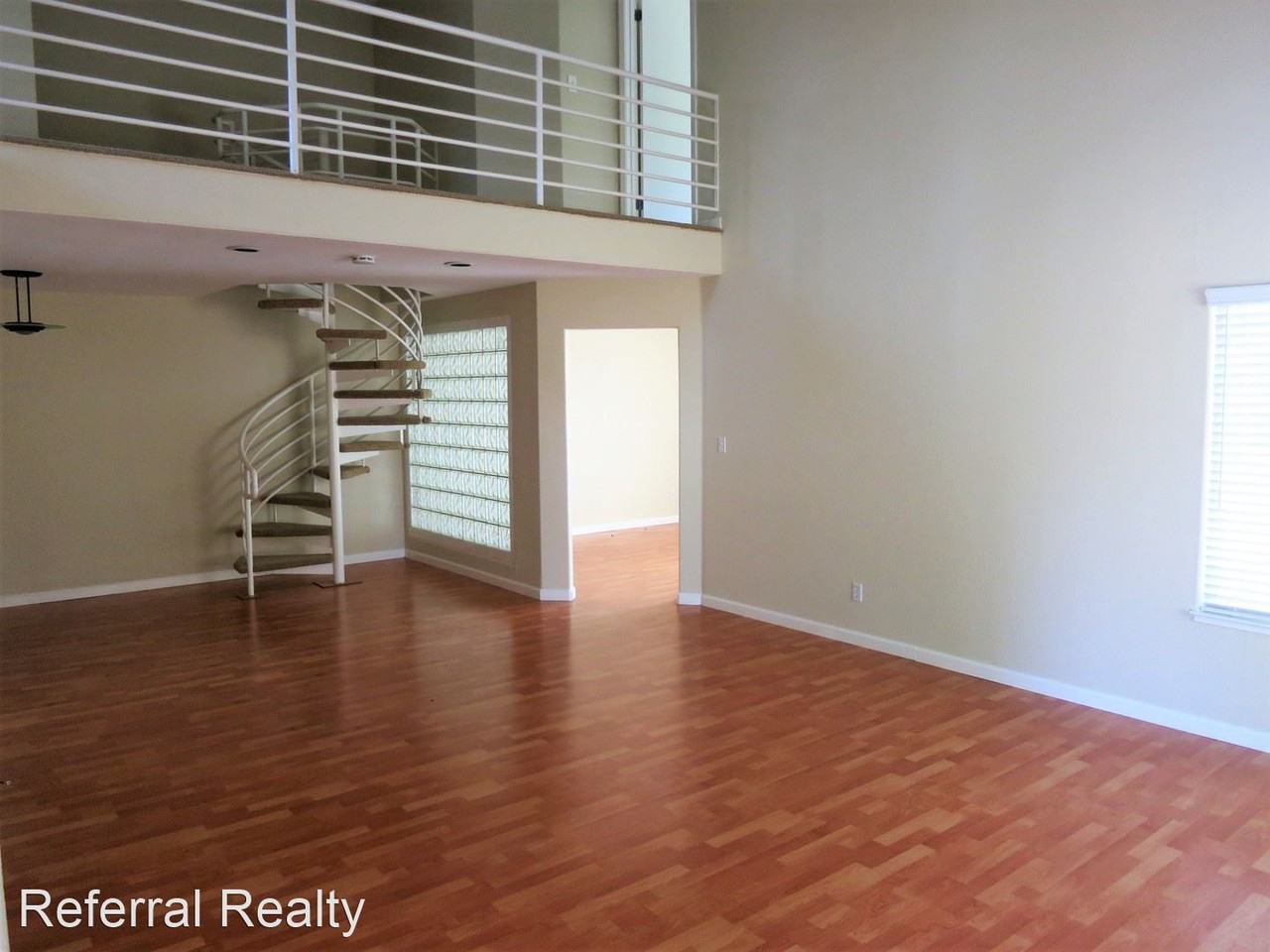 7207 Martwood Way - Photo 3 of 23