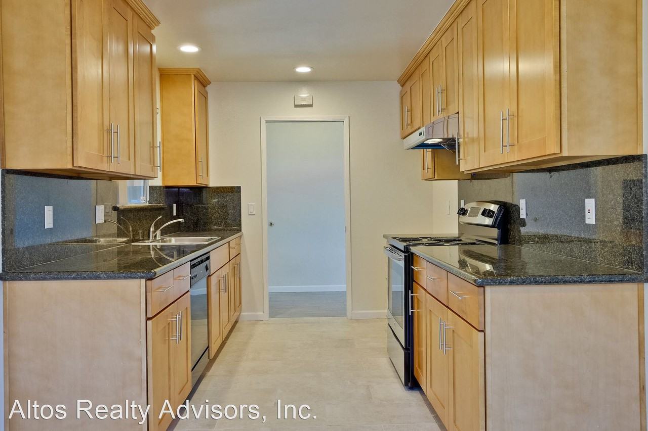 4922 Moorpark Ave - Photo 3 of 22