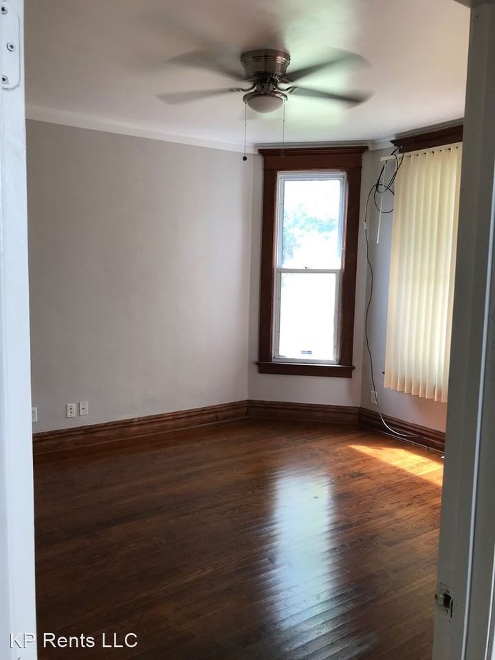 737 E Powell Ave - Photo 3 of 6