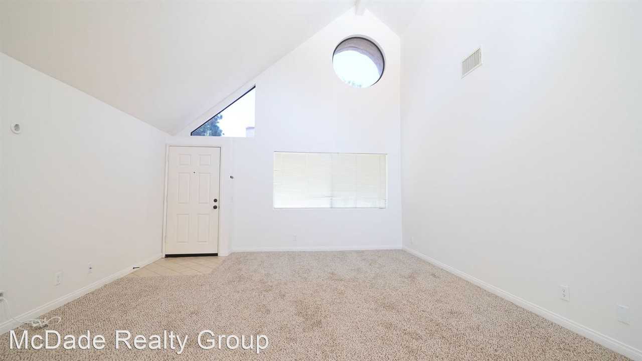 17945 Caminito Pinero #279