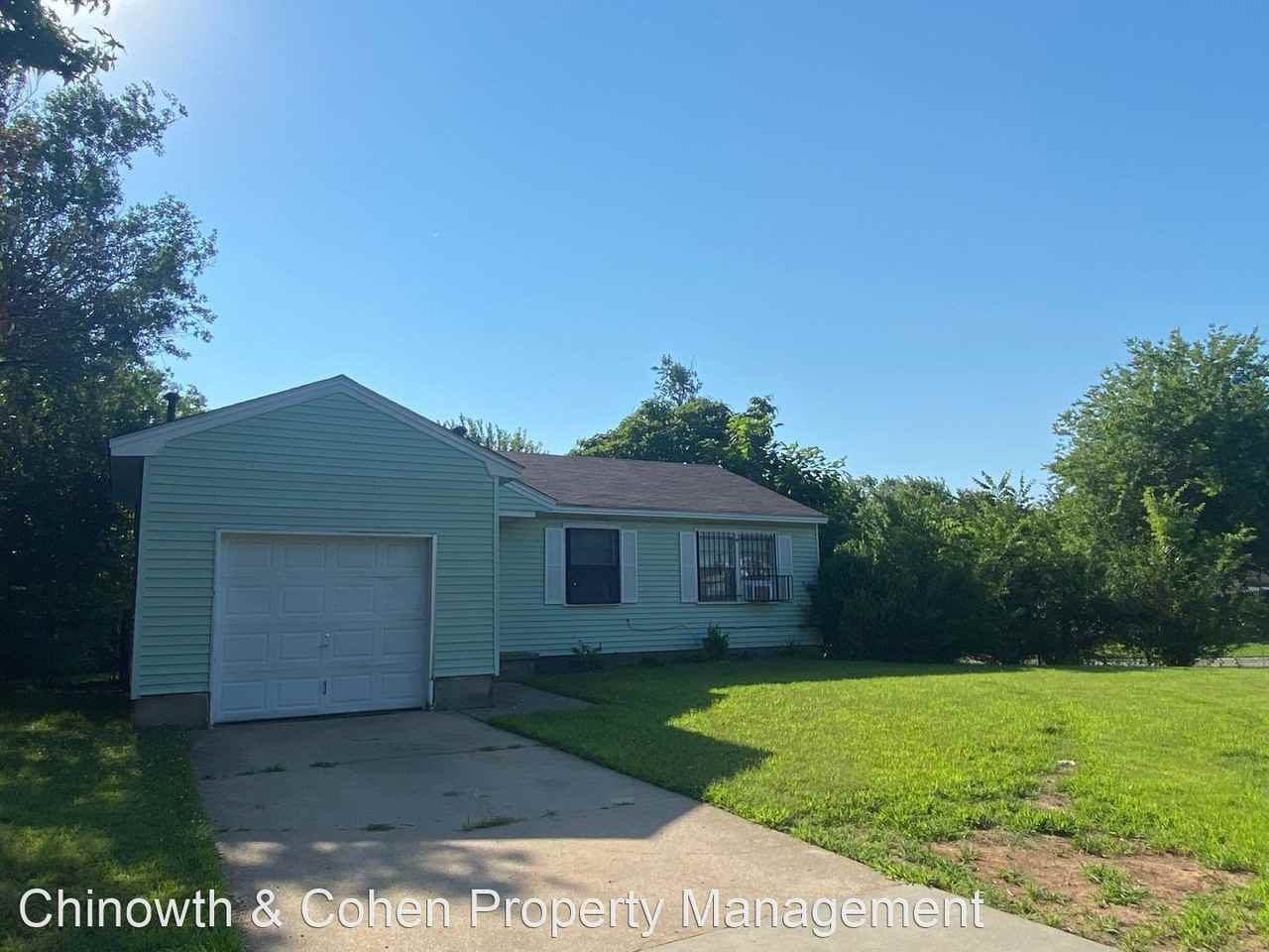 2405 N Urbana Ave - Photo 2 of 16