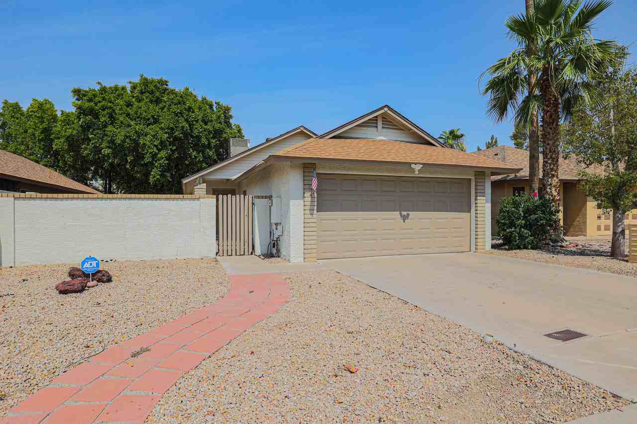 18238 N 17th Way - Photo 2 of 27