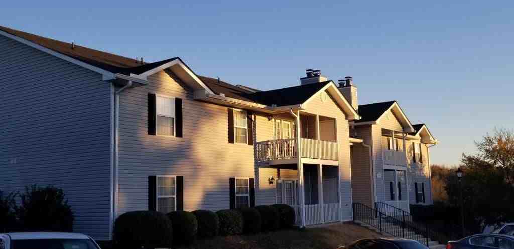 903 Pelham Square Way - Photo 2 of 13